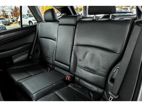 Used 2017 Subaru Outback 3.6R Limited image 14