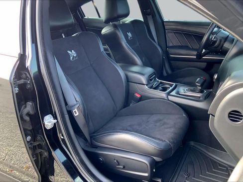 Used 2023 Dodge Charger Scat Pack w/ Plus Group RWD image 9