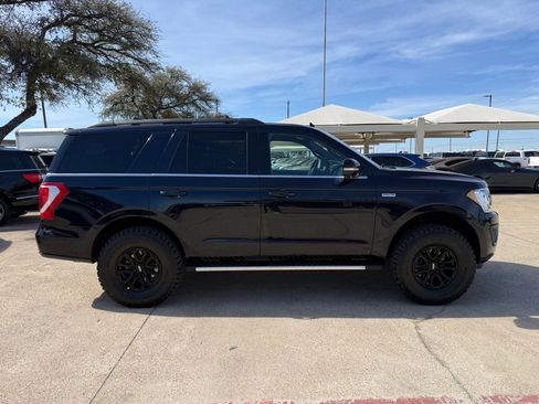 Used 2021 Ford Expedition XLT image 8