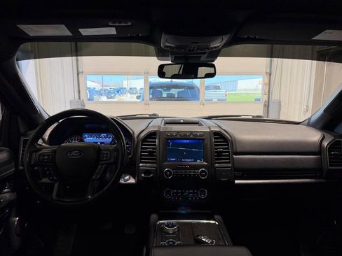 Used 2020 Ford Expedition Max Limited w/ Equipment Group 301A AWD/4WD image 33