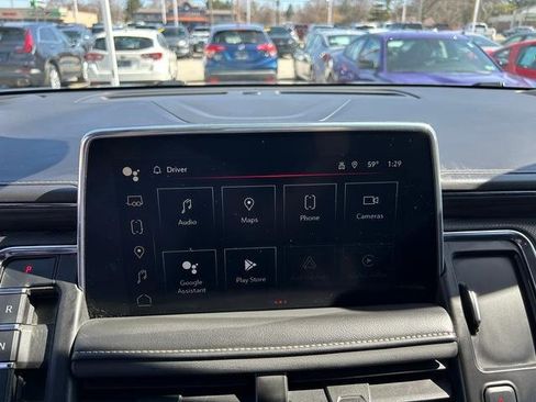 Used 2023 GMC Yukon XL SLT image 17