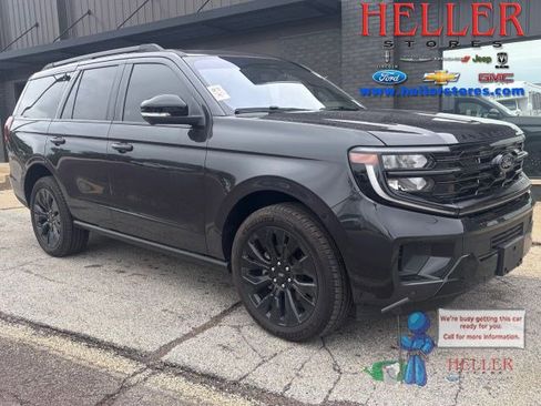Used 2025 Ford Expedition Platinum w/ Stealth Appearance Package AWD/4WD image 1