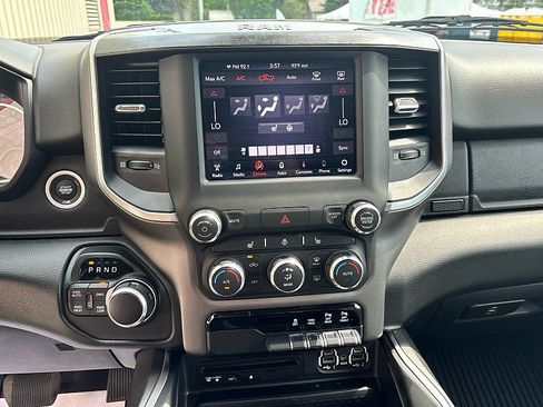 Used 2019 RAM 1500 Big Horn AWD/4WD image 14