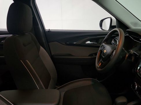 Used 2023 Chevrolet TrailBlazer LT w/ Convenience Package AWD/4WD image 27