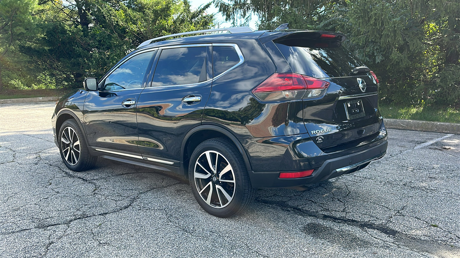 Used 2019 Nissan Rogue SL AWD/4WD image 8