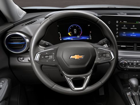 New 2026 Chevrolet Trax LT w/ LT Convenience Package FWD image 5