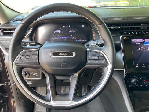 Used 2022 Jeep Grand Cherokee L Limited AWD/4WD image 43