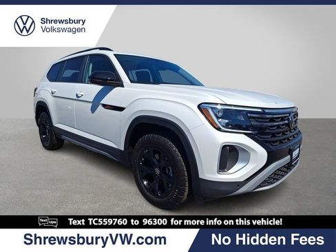 New 2026 Volkswagen Atlas Peak Edition AWD/4WD image 1