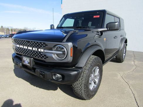 Used 2025 Ford Bronco Badlands AWD/4WD image 42