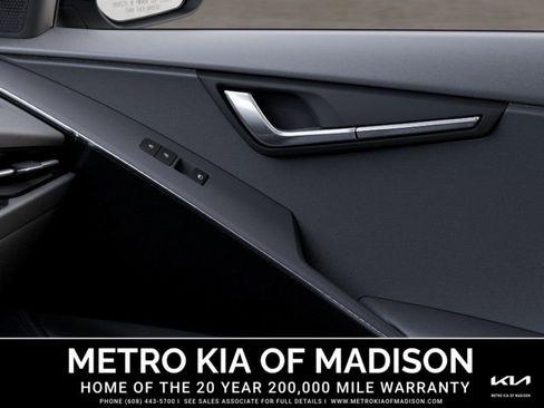 New 2026 Kia Niro LX FWD image 25