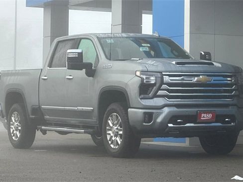 New 2026 Chevrolet Silverado 2500 High Country image 2