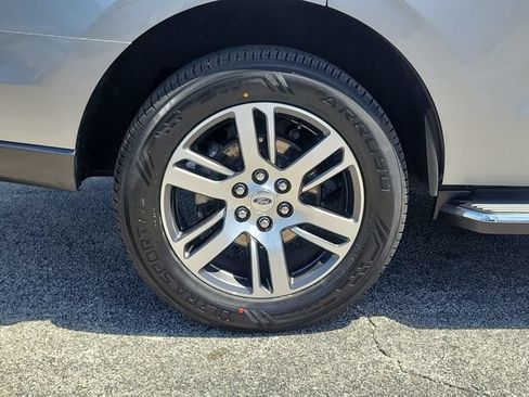 Certified 2022 Ford Expedition Limited RWD image 7
