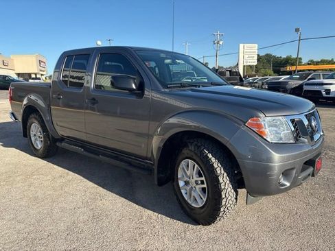 Used 2019 Nissan Frontier SV w/ Value Truck Package AWD/4WD image 6