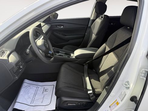 Certified 2024 Honda Accord EX image 10