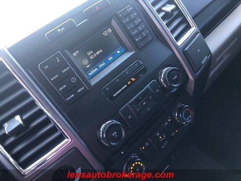 Used 2016 Ford F150 XLT RWD image 13