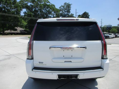 Used 2017 GMC Yukon Denali w/ Open Road Package RWD image 13