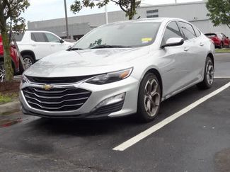 Used 2020 Chevrolet Malibu LT FWD video 1