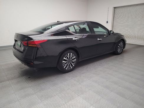 Used 2023 Nissan Altima 2.5 SV image 10