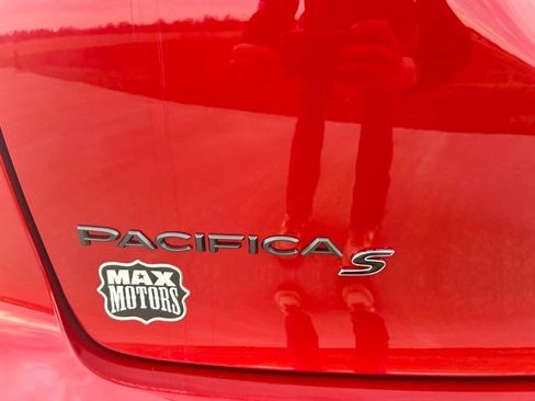 New 2026 Chrysler Pacifica Select image 9