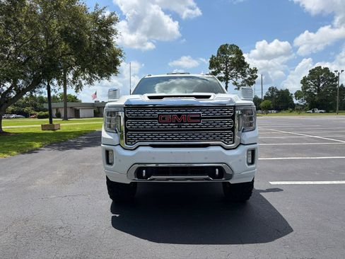 Used 2020 GMC Sierra 2500 Denali w/ Technology Package AWD/4WD image 3