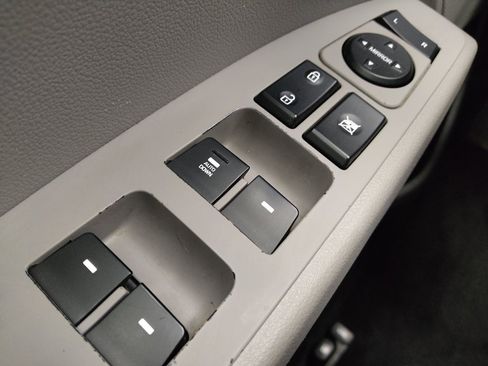 Used 2018 Hyundai Elantra SE w/ SE Connectivity Package 04 image 27