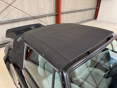 Used 1987 Porsche 911 Carrera RWD image 27