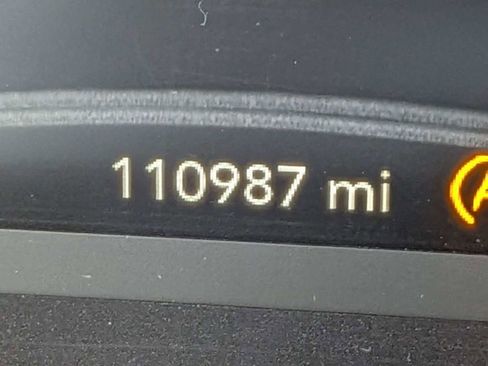 Used 2021 Chrysler Voyager Lxi FWD image 29
