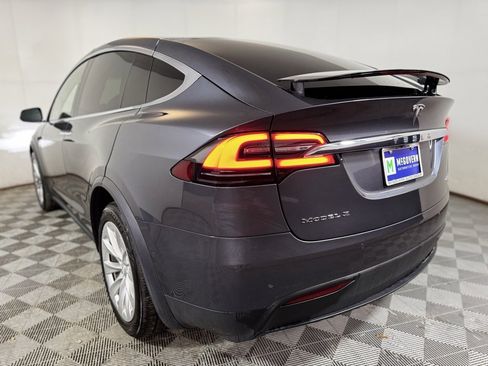 Used 2017 Tesla Model X 75D image 4