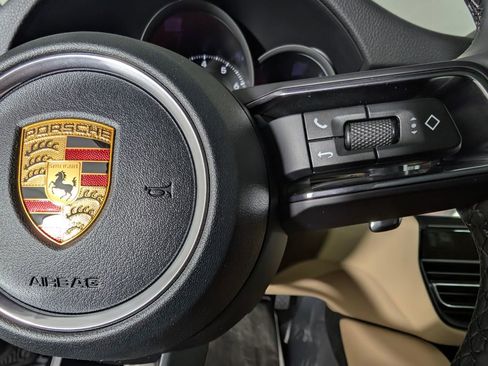 New 2026 Porsche Macan image 35