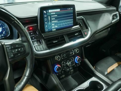 Used 2022 GMC Yukon AT4 image 34