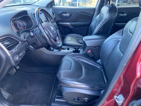 Used 2020 Jeep Cherokee Limited image 9