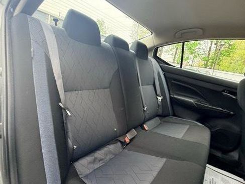 Used 2025 Nissan Versa SV FWD image 12