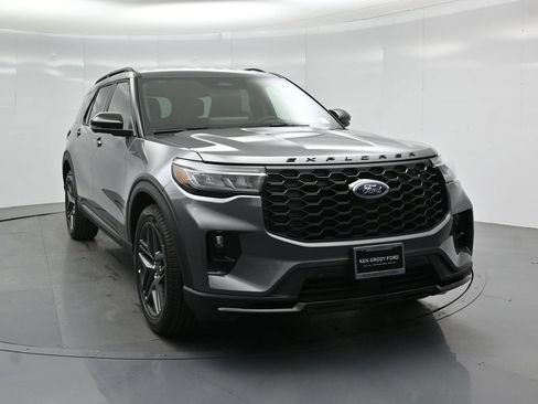 New 2026 Ford Explorer ST-Line w/ ST-Line Street Pack RWD image 54