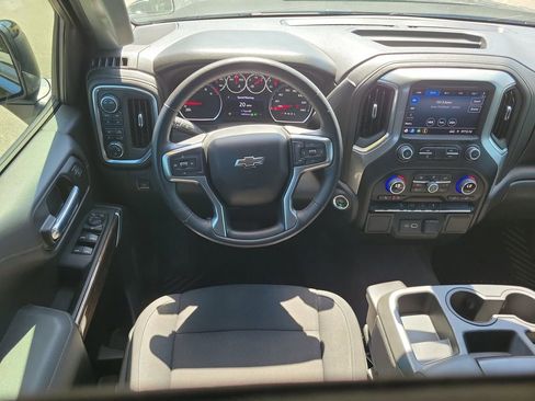 Used 2022 Chevrolet Silverado 1500 RST w/ Z71 Off-Road Package AWD/4WD image 16