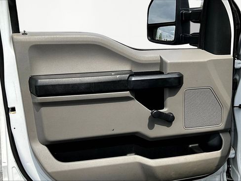 Used 2017 Ford F250 XL RWD image 17
