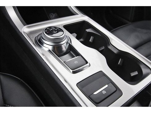 Used 2023 Ford Edge SEL image 26