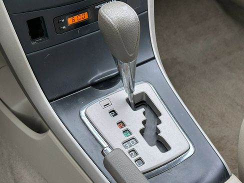 Used 2010 Toyota Corolla LE FWD image 26