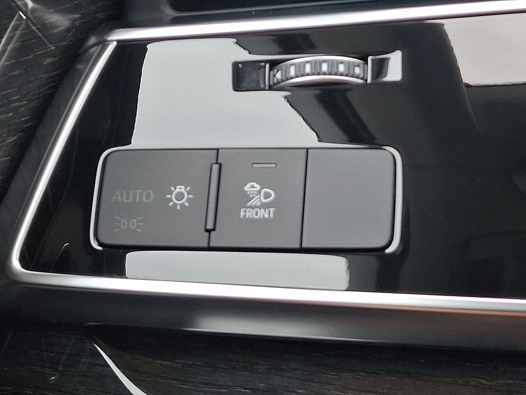 Certified 2023 Audi Q7 2.0T Premium Plus w/ Premium Plus Package AWD/4WD image 24