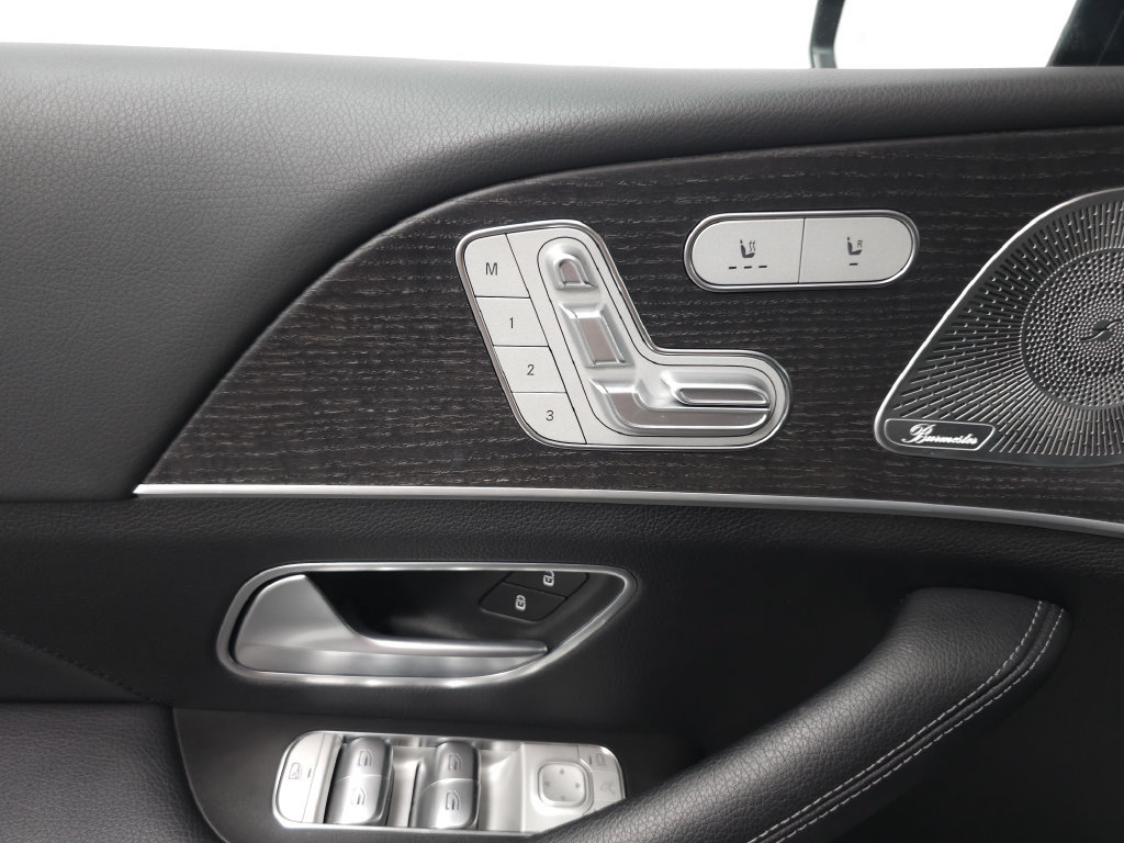 Used 2023 Mercedes-Benz GLE 450 4MATIC w/ AMG Line Exterior image 6
