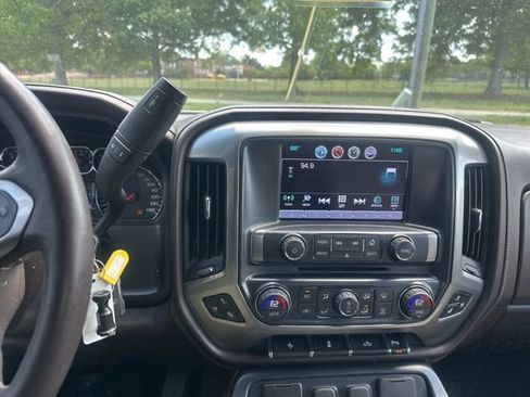 Used 2018 Chevrolet Silverado 1500 LTZ w/ Sport Package image 11