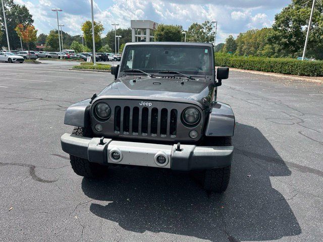 Used 2014 Jeep Wrangler Unlimited Sahara w/ Connectivity Group AWD/4WD image 5