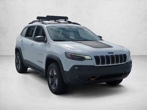 Used 2019 Jeep Cherokee Trailhawk image 7