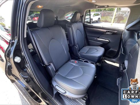 Used 2023 Toyota Highlander Limited AWD/4WD image 20