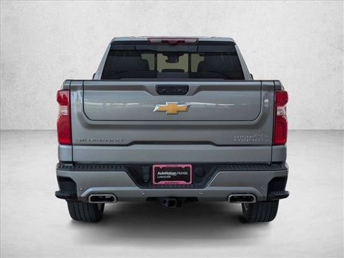 Used 2024 Chevrolet Silverado 1500 High Country w/ High Country Premium Package AWD/4WD image 7