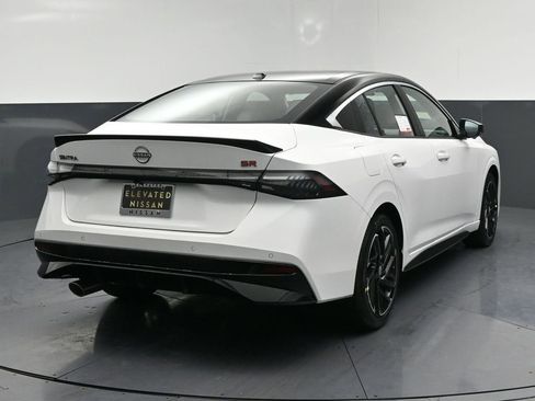 New 2026 Nissan Sentra SR w/ SR Premium Package FWD image 4