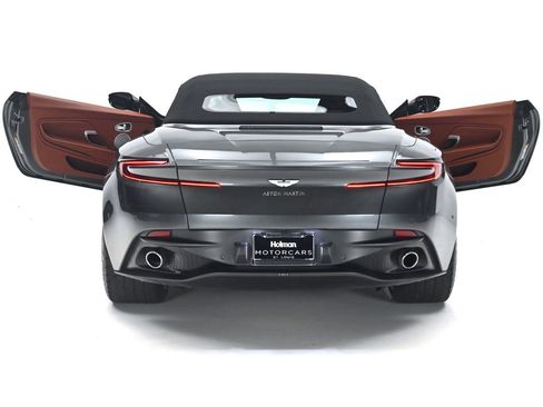 Used 2019 Aston Martin DB11 Coupe RWD image 12