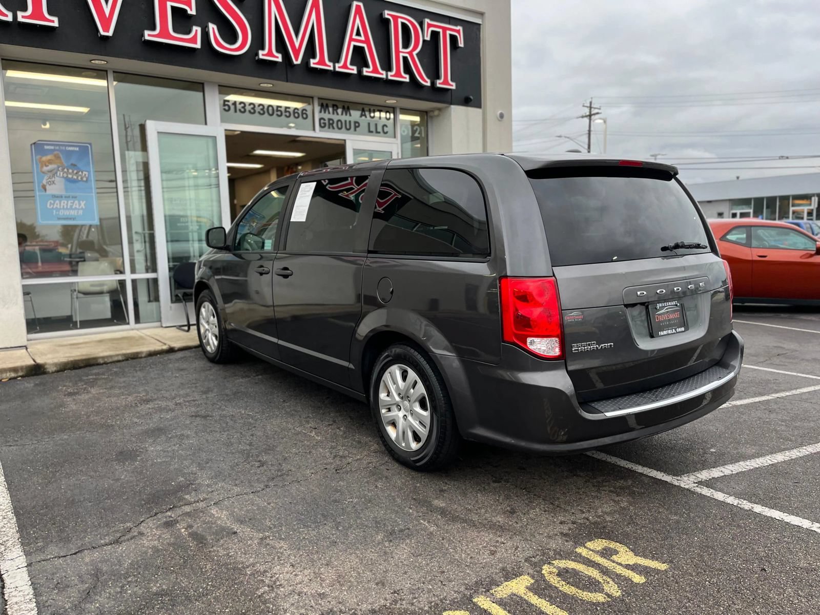 Used 2019 Dodge Grand Caravan SE w/ UConnect Hands-Free Group FWD image 11