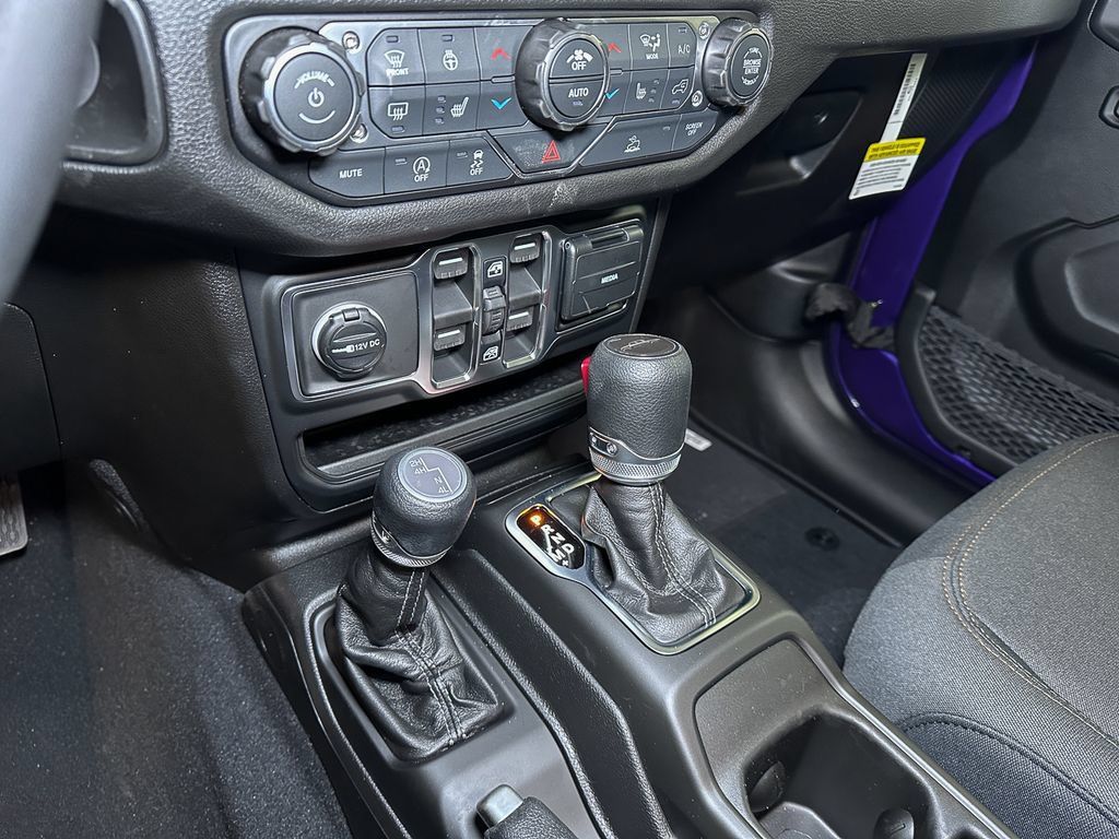 New 2026 Jeep Gladiator Sport AWD/4WD image 27