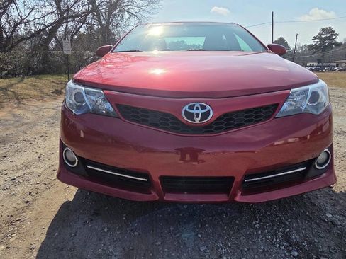 Used 2012 Toyota Camry SE image 5
