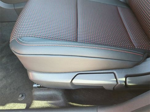 New 2026 Nissan Kicks SR image 29